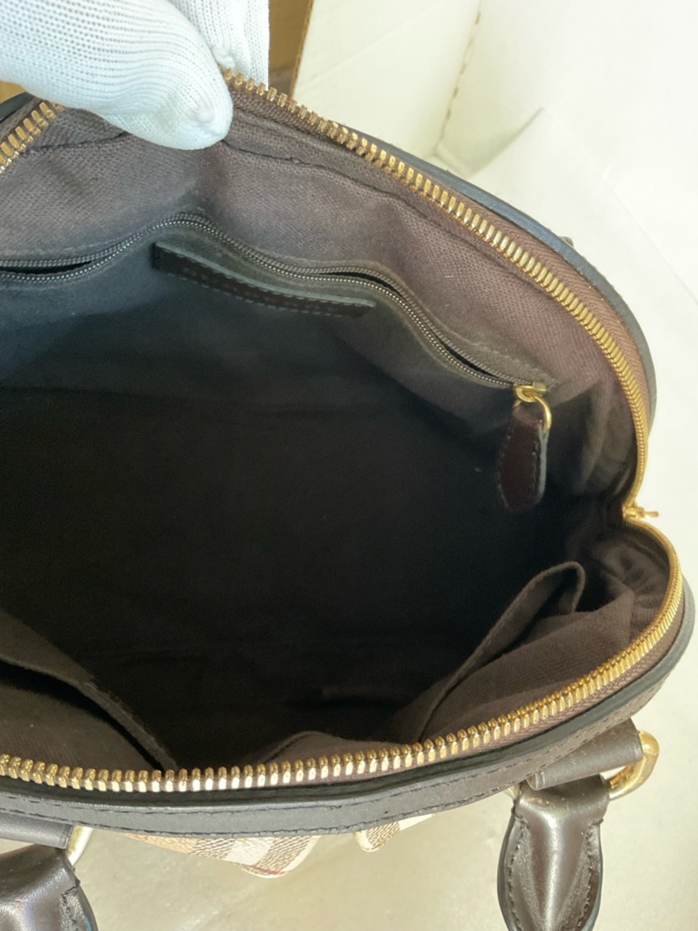 Burberry Beige Plaid Shoulder Bag with Dark Brown Leather Trim - Picture 12 of 16